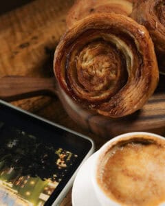 Kouign Amann dengan karamel renyah