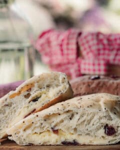 Cranberry Cheese Roticen best seller yang lembut