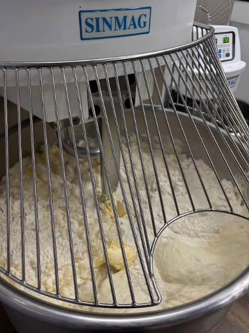 Siap mixing adonan pastry