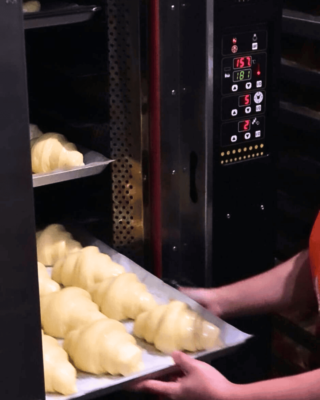 Memanggang Croissant Lezat
